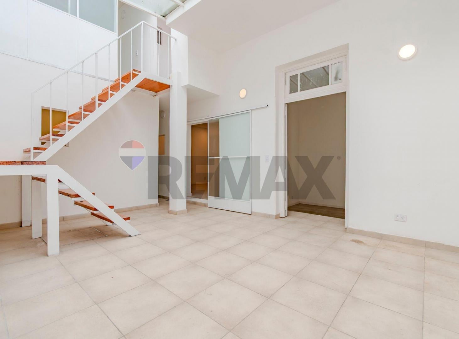 Foto de PH EN VENTA 4 AMB CON TERRAZA REFACCIONADO TOTAL!, imagen 1