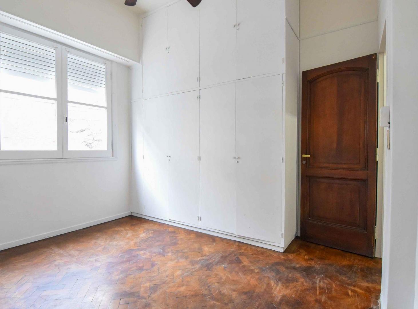 Foto de VENTA - Depto 3 amb con dependencia en Monserrat, imagen 3