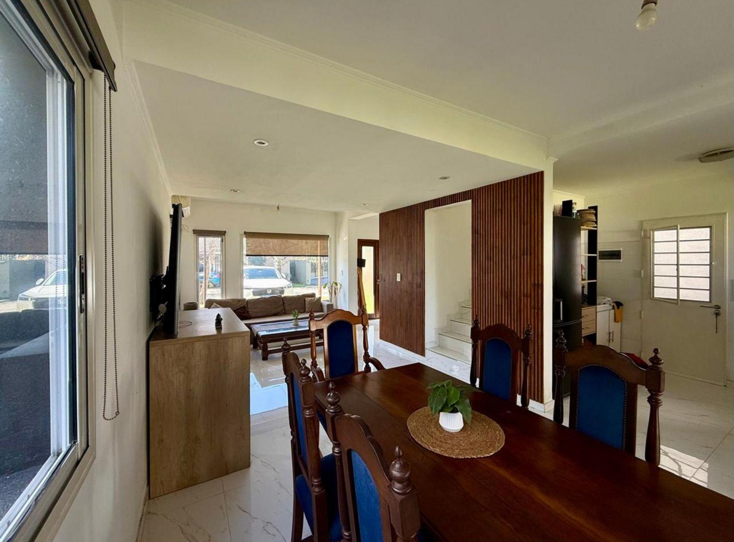 Foto de Venta 4 amb con parque y pileta en Ayres de Leloir, imagen 1