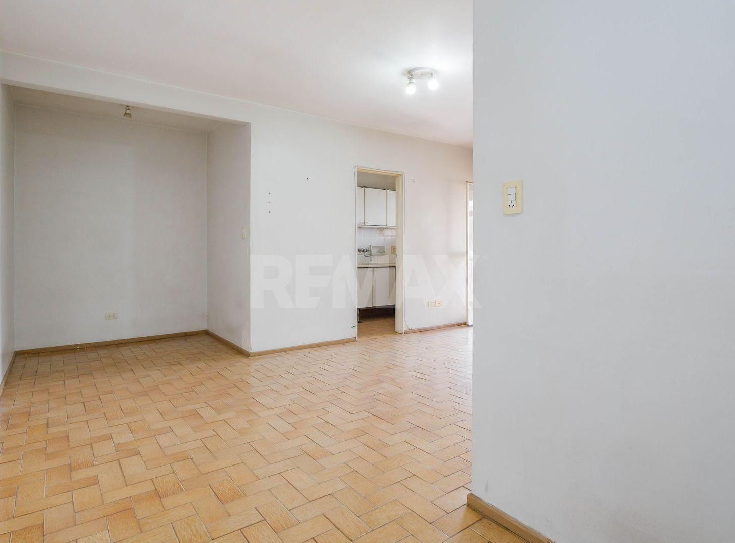 Foto de VENTA DPTO CABALLITO 2AMB C COCHERA, imagen 1