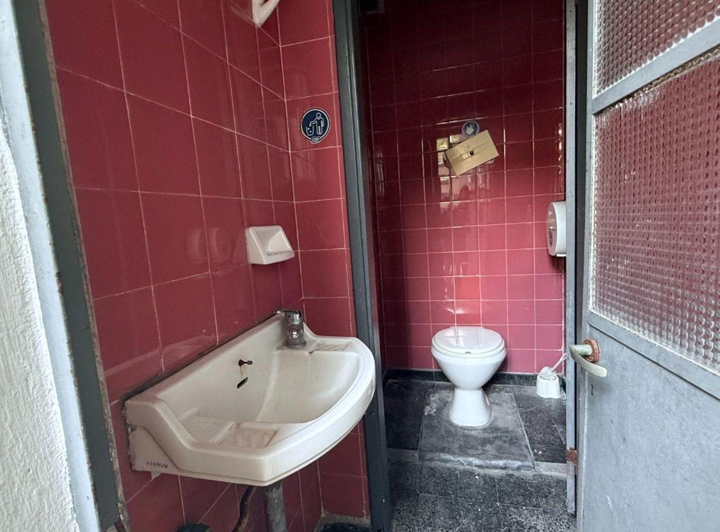Foto de Galpón con baños y oficina villa crespo, imagen 4