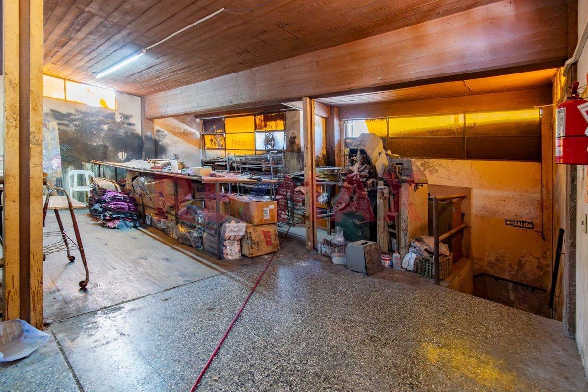 Foto de DEPOSITO EN VENTA EN EL BARRIO DE BOEDO, imagen 2