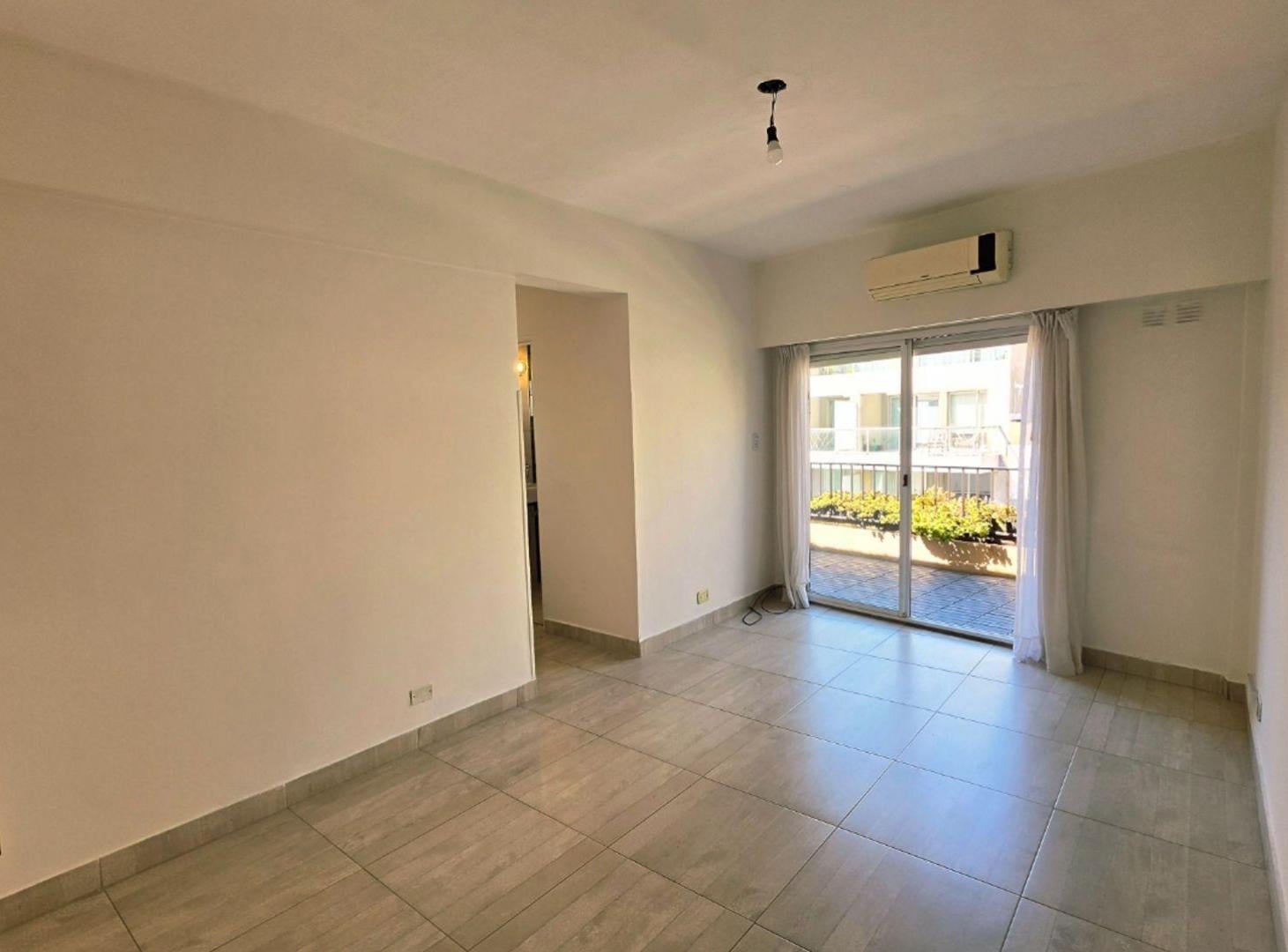 Foto de ALQUILER EXCELENTE 2 AMBIENTES + BALCON ATERRAZADO, imagen 4