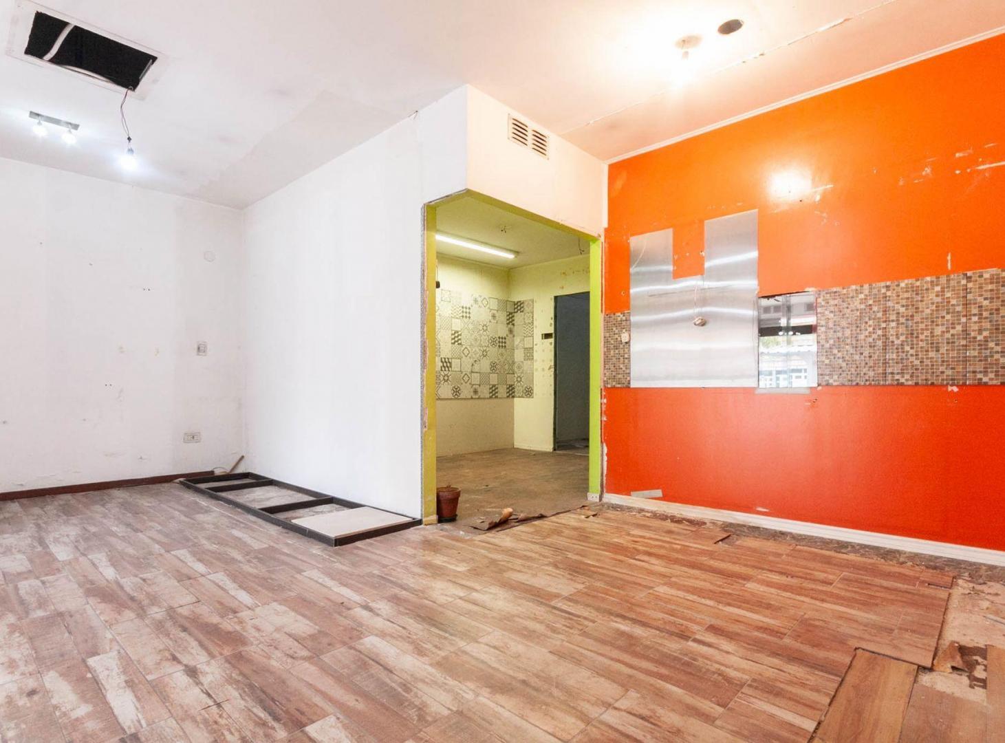 Foto de ALQUILER LOCAL COMERCIAL 70M2 SOBRE AVENIDA LANUS, imagen 5