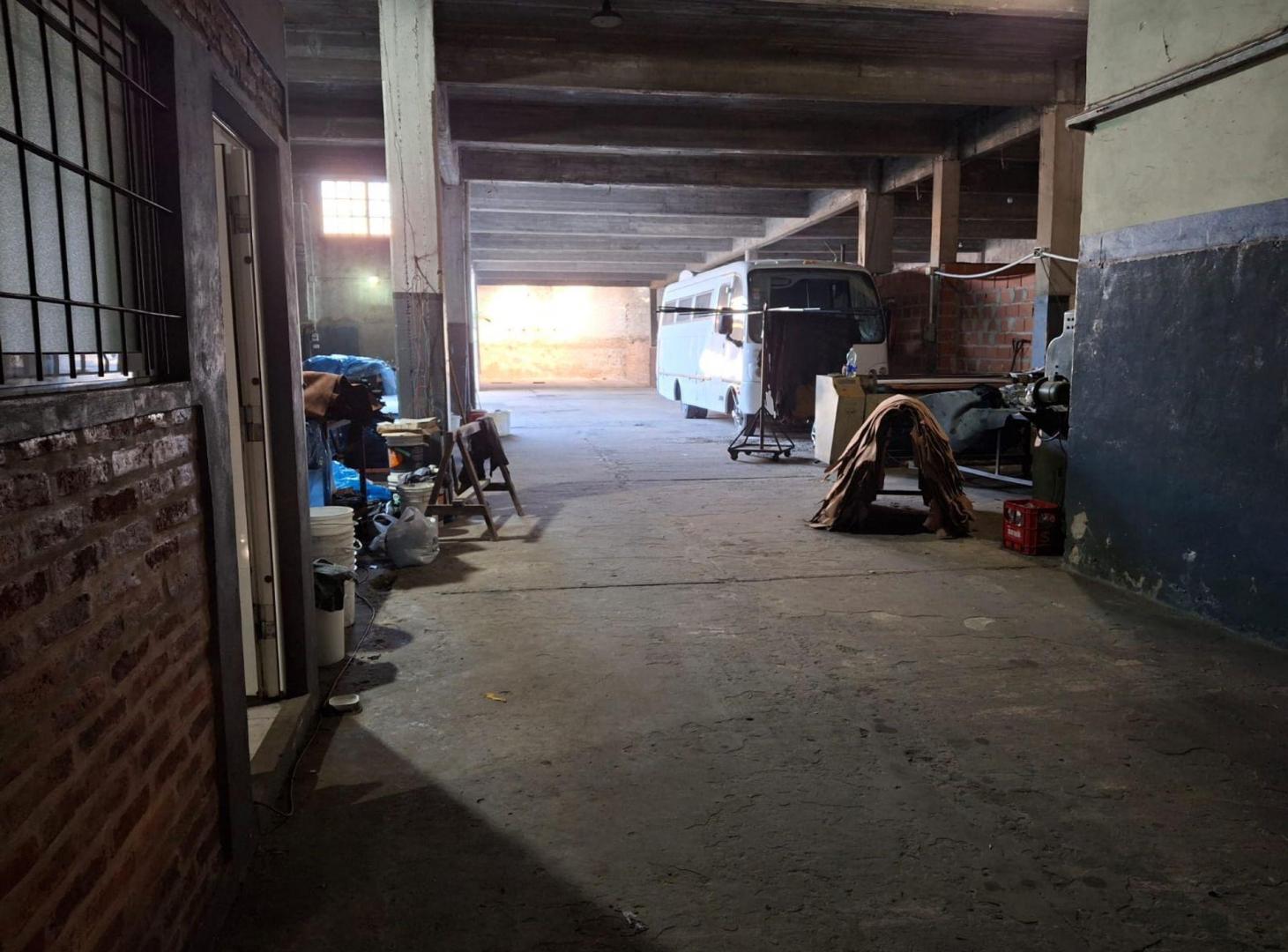 Foto de ALQUILER GALPON/DEPOSITO LANUS OESTE, imagen 2
