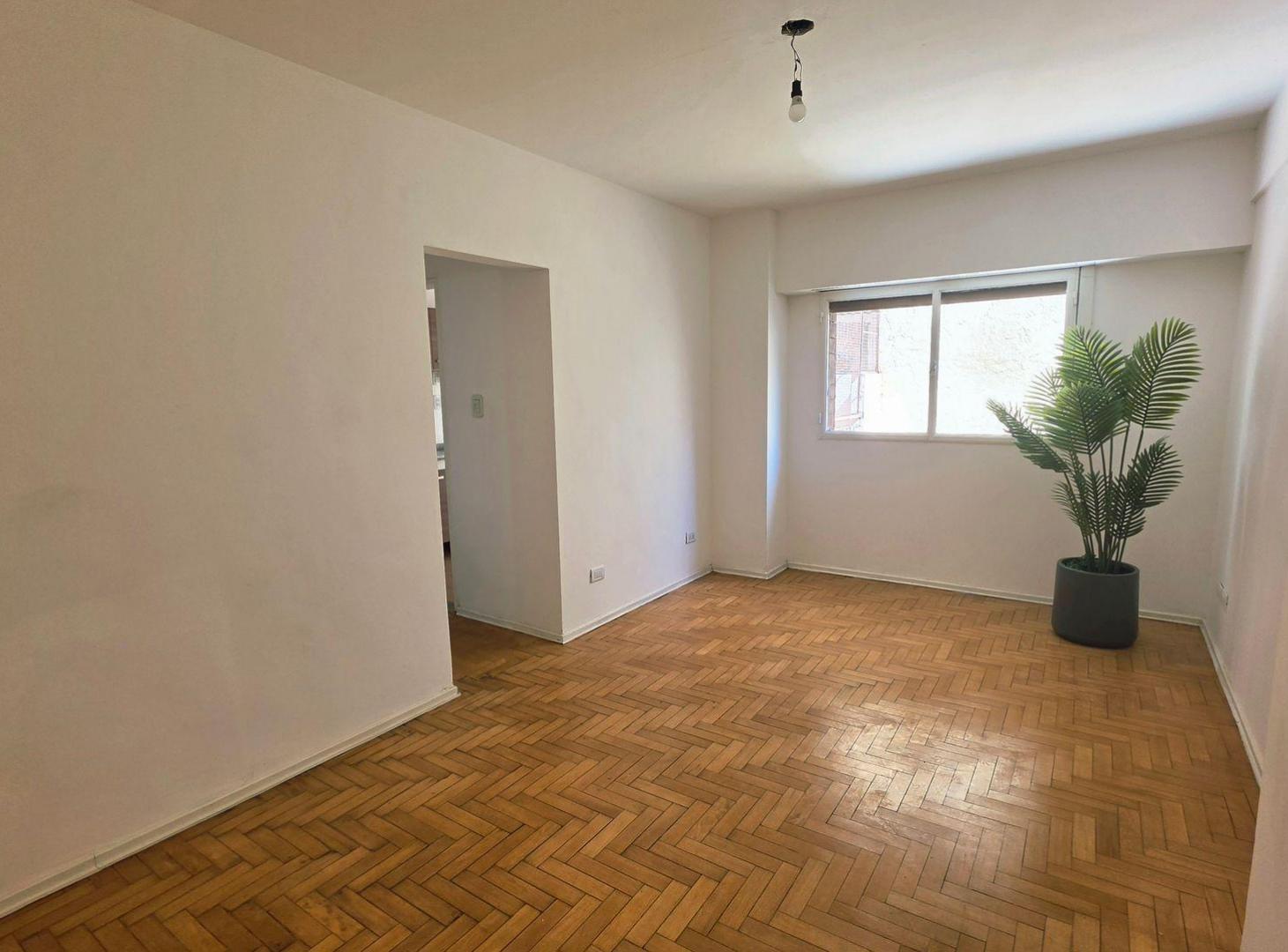 Foto de VENTA 2 AMBIENTES + PATIO ALMAGRO OPORTUNIDAD, imagen 1