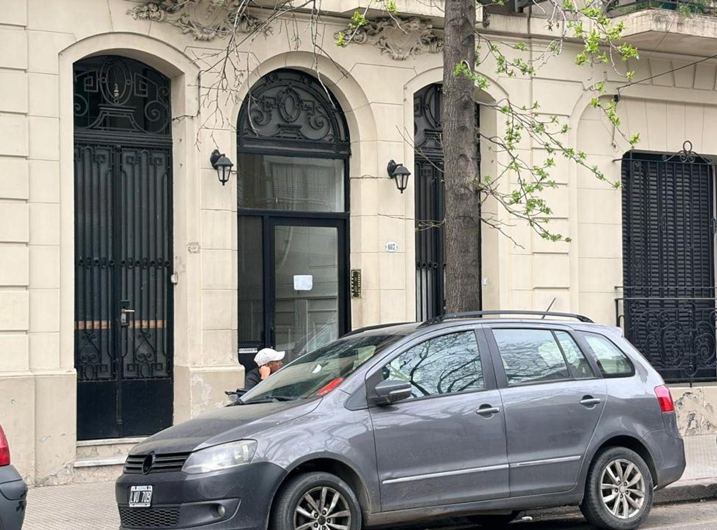 Foto de VENTA PH 3 AMB TERRAZA CABALLITO A REFACCIONAR, imagen 2