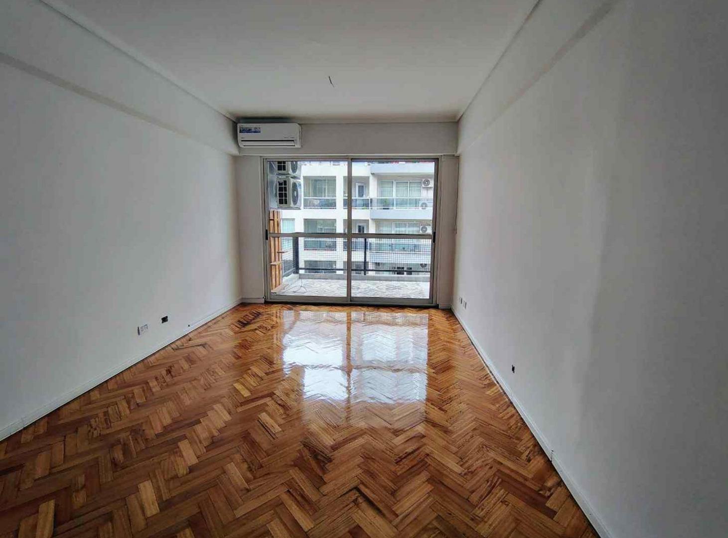Foto de Alquiler 2 amb amplios. Coc/Comed. Semipiso Balcón, imagen 4