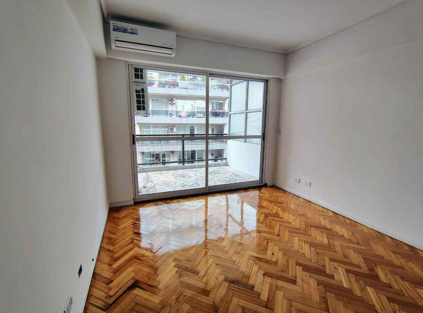 Foto de Alquiler 2 amb amplios. Coc/Comed. Semipiso Balcón, imagen 5