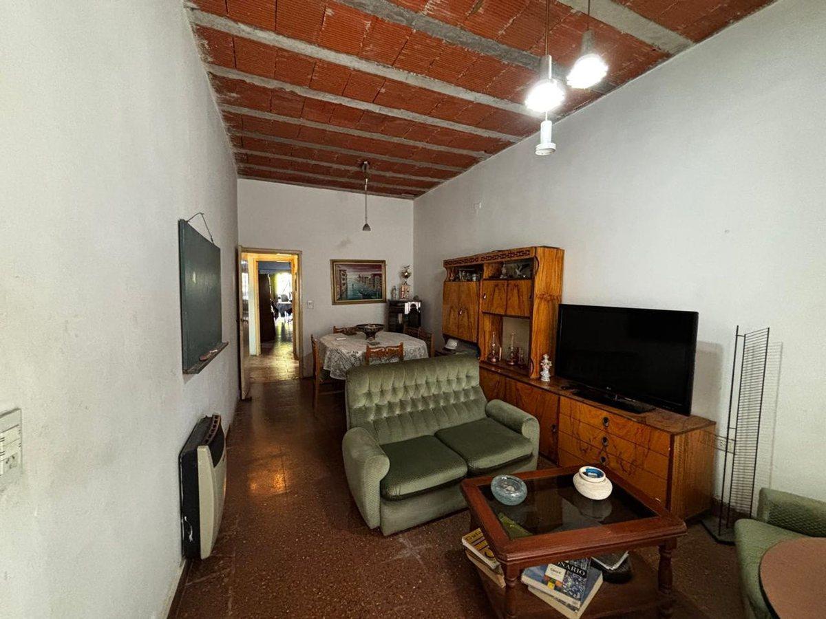 Foto de VENTA casa 4 amb Caseros, imagen 2