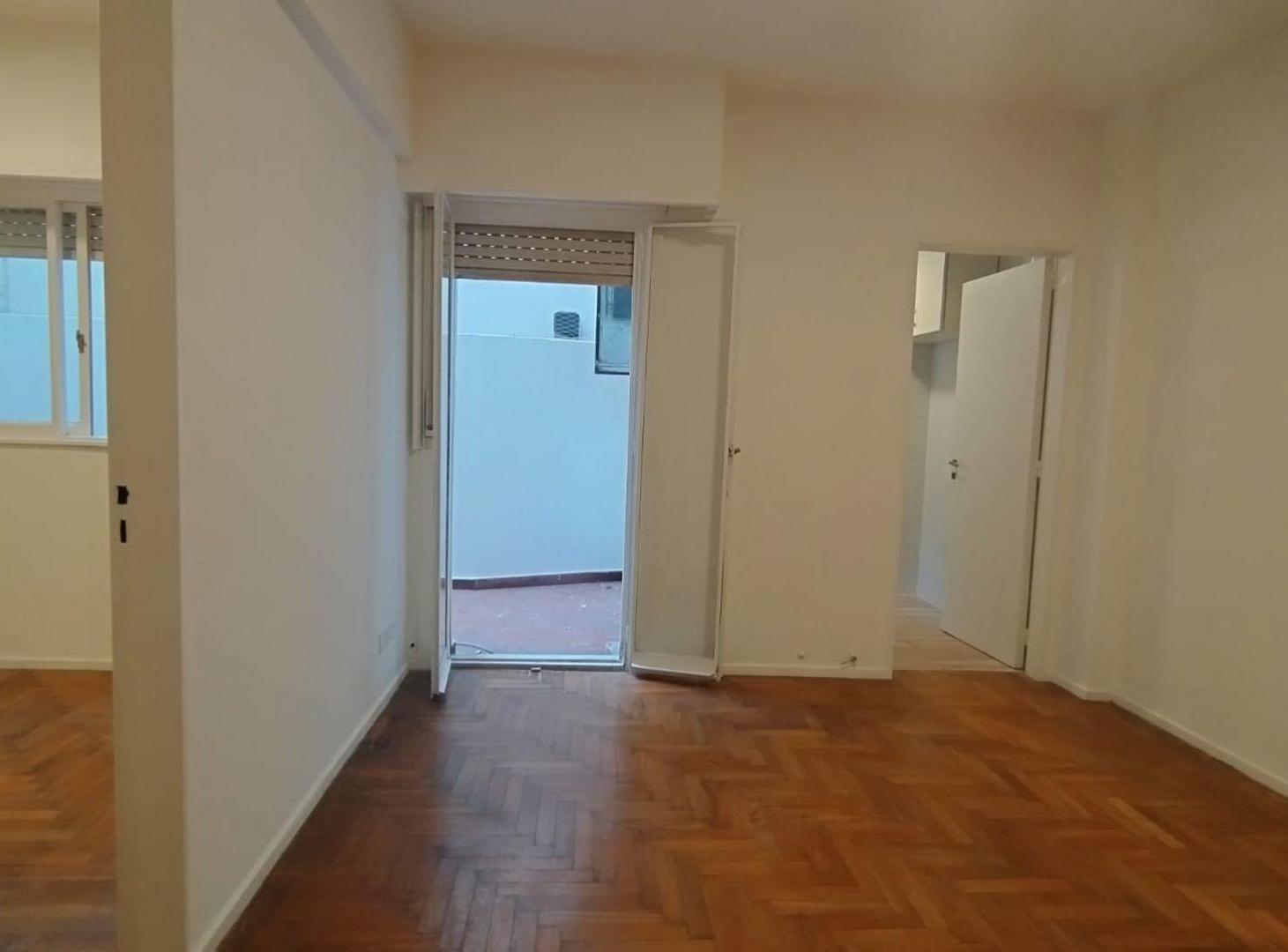 Foto de Alquiler depto 2 Ambientes Monserrat con Patio, imagen 4