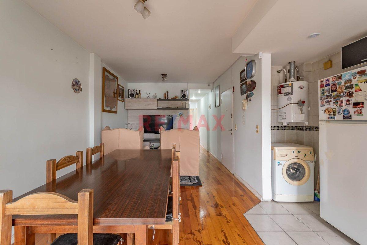 Foto de Dpto 3 amb, con balcon, cochera y baulera Lanus O, imagen 3