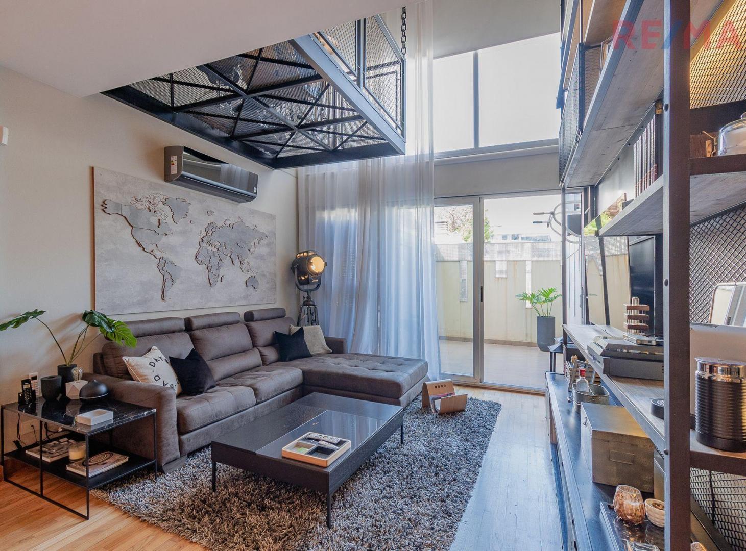 Foto de VENTA LOFT 2 AMB DUPLEX PATIO Y COCHERA- PALERMO, imagen 1