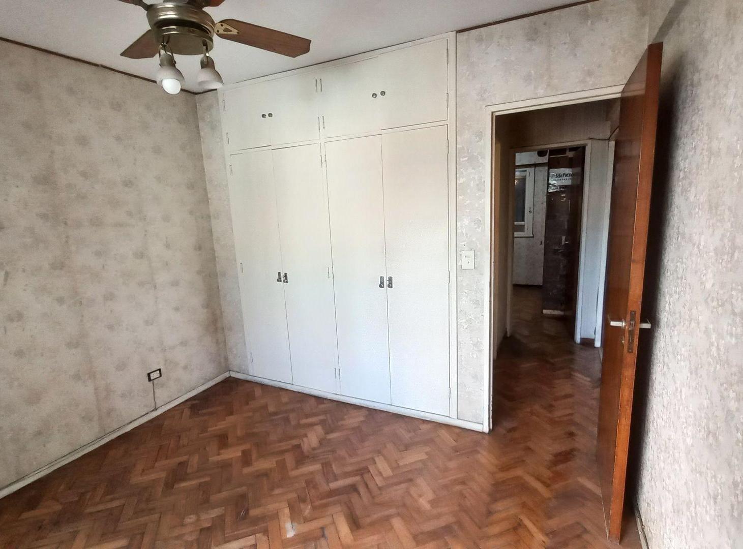 Foto de Venta dpto 3 amb c/balcon Bolivia y Yerbal, Flores, imagen 2