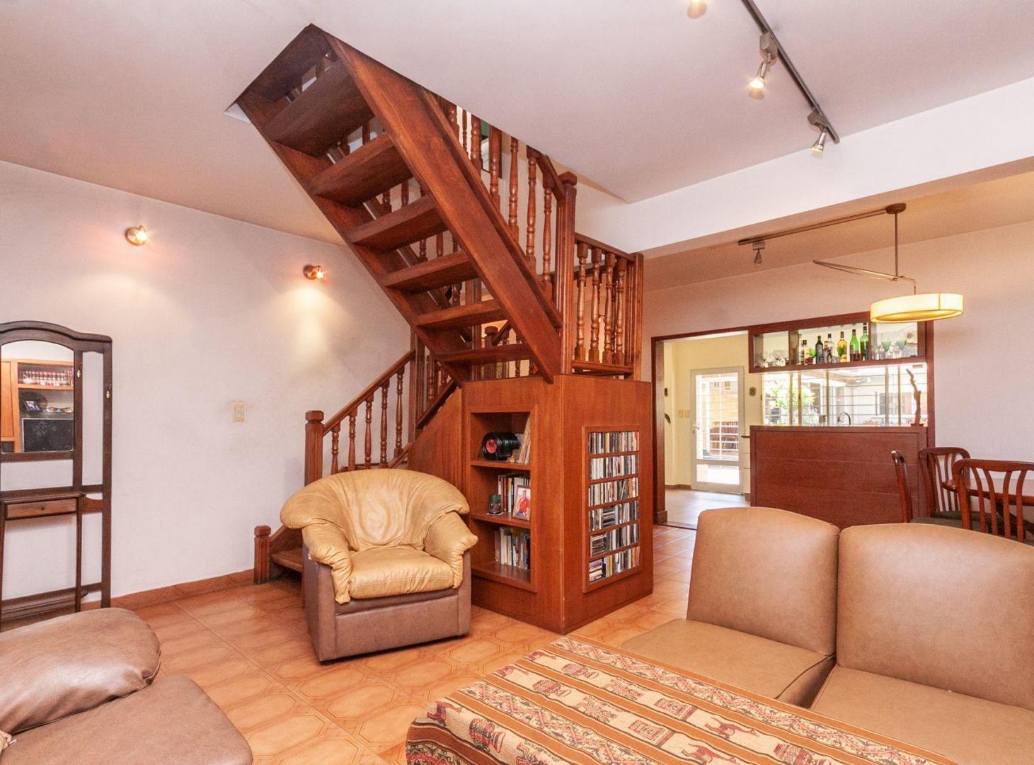 Foto de VENTA CASA 6 AMB LANUS PILETA COCHERA QUINCHO, imagen 5