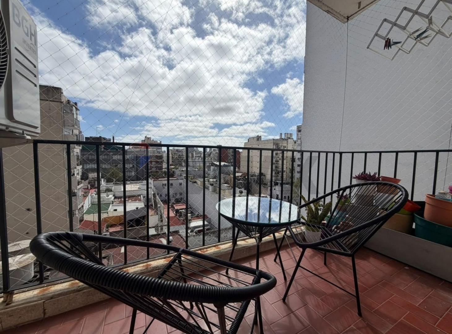 Foto de Venta depto 3 amb mas dep. con balcón en Almagro, imagen 2