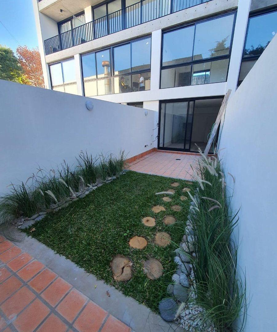 Foto de VENTA DEPTO 2 AMB DUPLEX-JARD-PARR-PIL-CHACARITA, imagen 4
