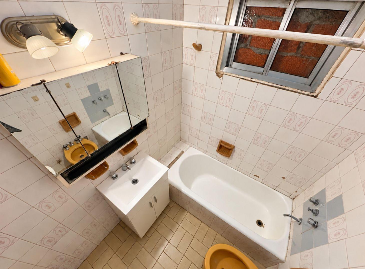 Foto de Venta dos ambientes con balcón y amplia cocina, imagen 4