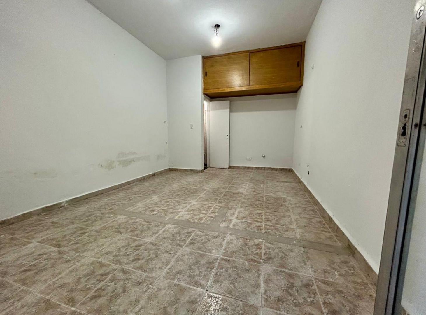 Foto de LOCAL EN VENTA - VILLA SANTA RITA. CABA, imagen 2