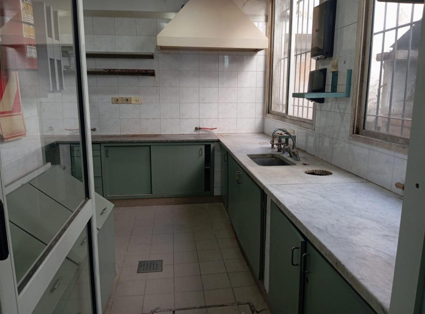 Foto de ALQUILER DEPOSITO/ OFICINA EN CHACARITA, imagen 3