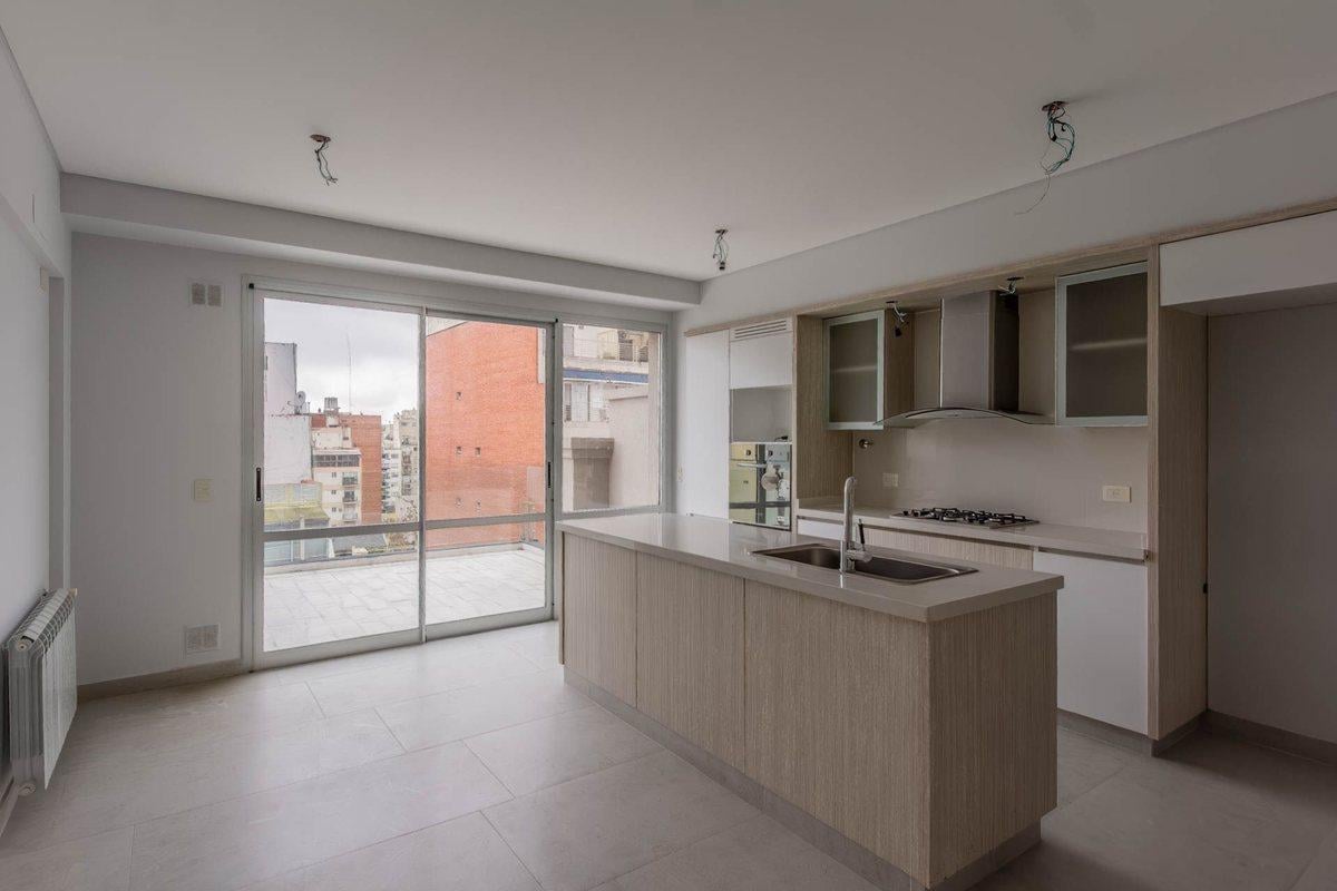 Foto de VENTA PISO 4 AMB ESTR CATEG LUM COCH -CABALLITO, imagen 3