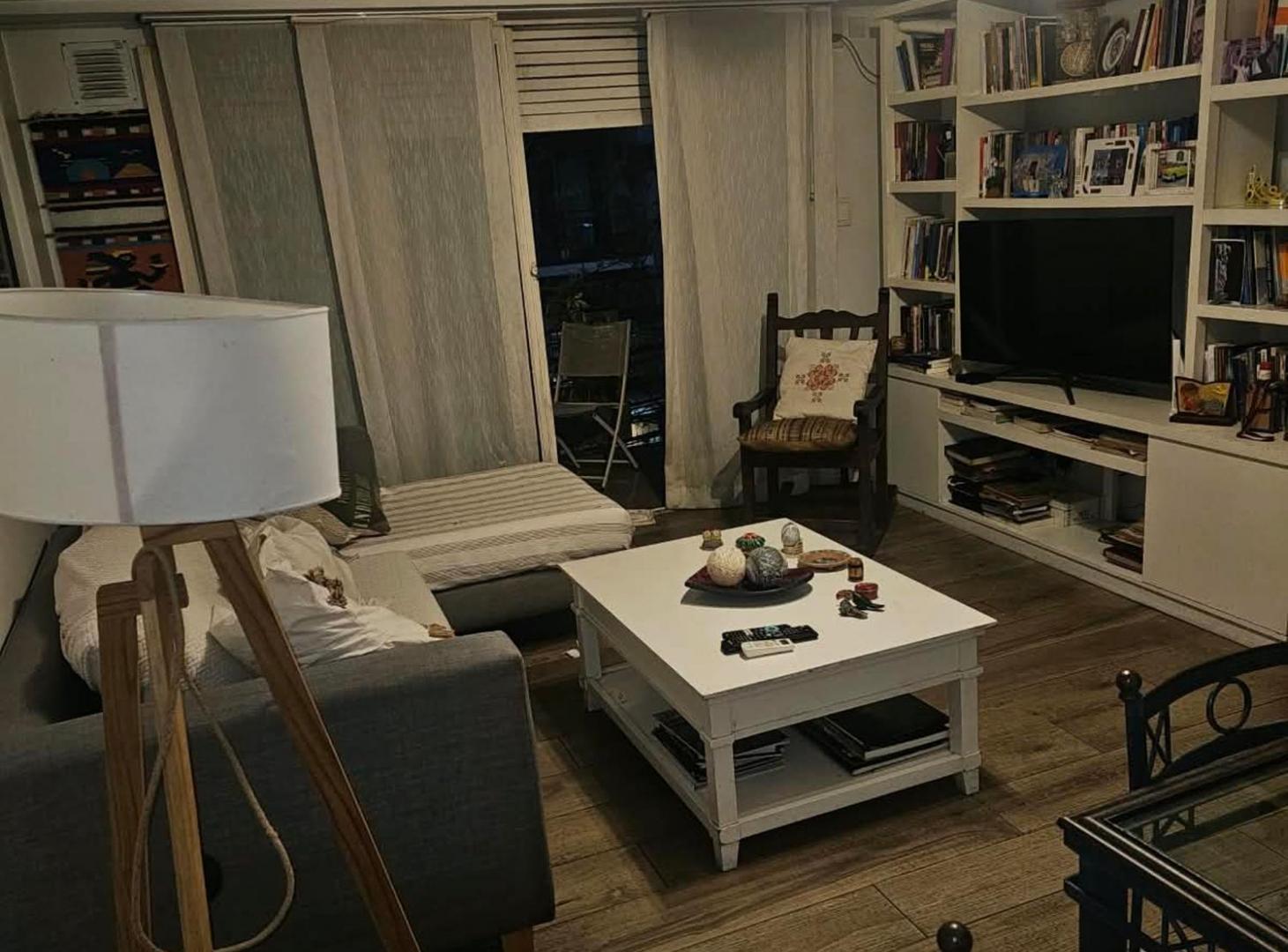 Foto de VENTA DEPTO PISO 3 AMB LUM BALCON CORR-CABALLITO, imagen 1