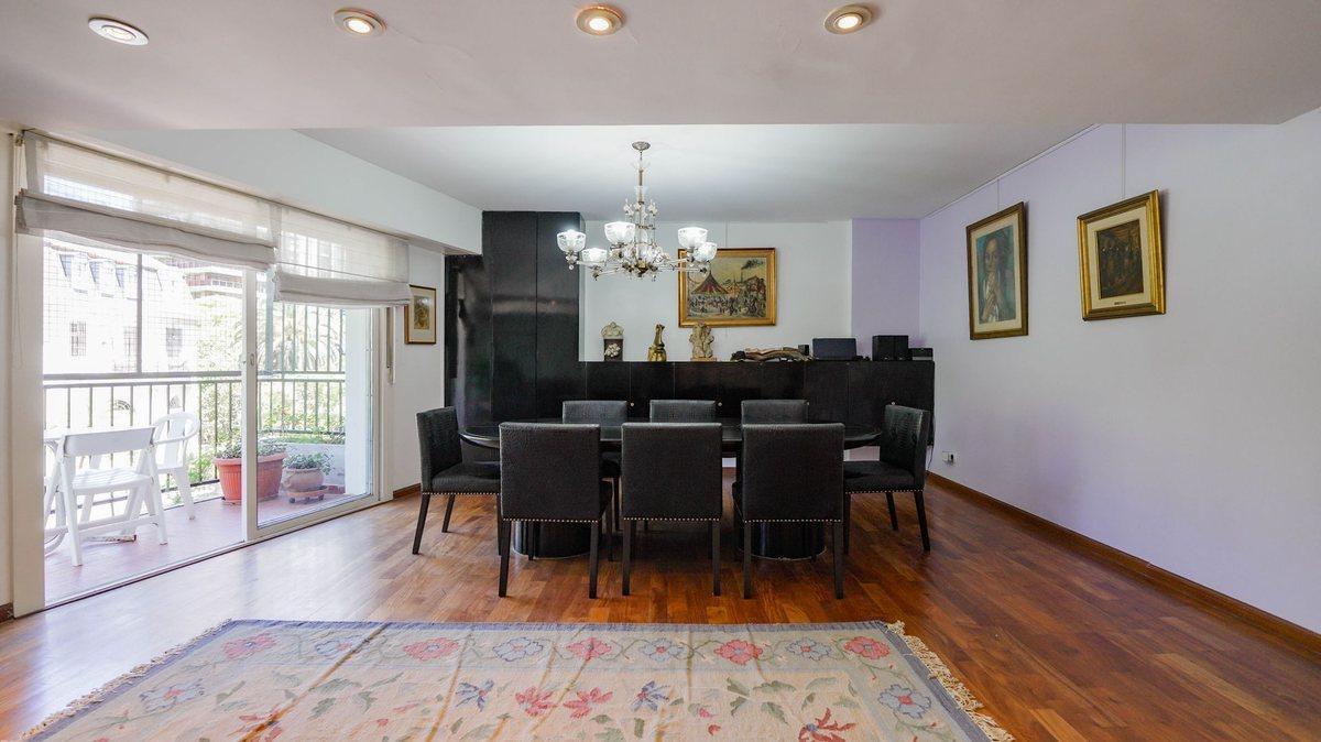 Foto de VENTA DEPTO. 5 AMBIENTES EN BELGRANO CON COCHERA., imagen 2