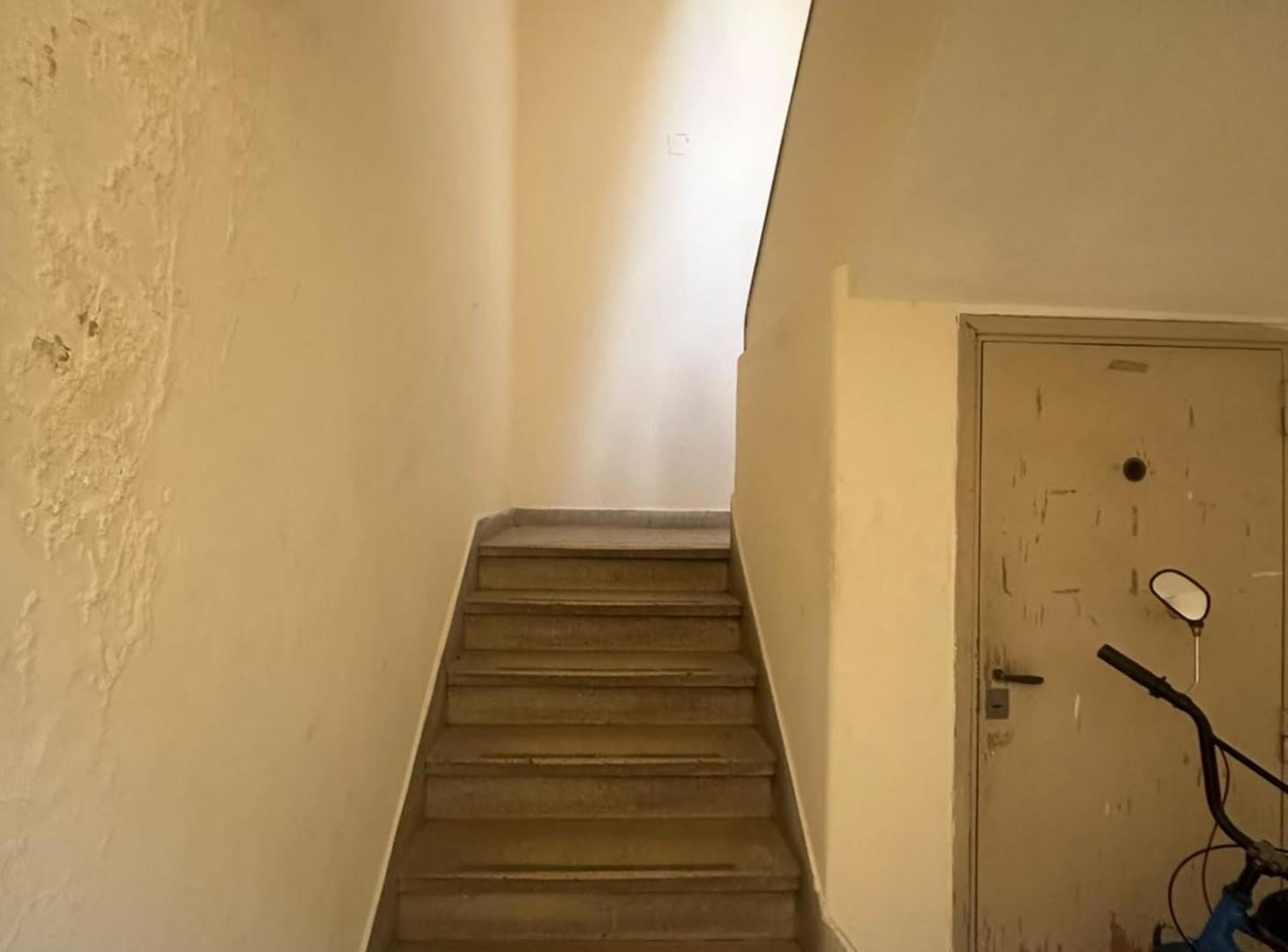 Foto de VENTA DE DPTO EN PAQRUE PATRICIOS A REFACCIONAR, imagen 2