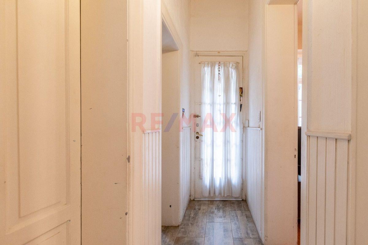 Foto de VENTA - Casa 4 ambientes c/ patio - Liniers, imagen 5