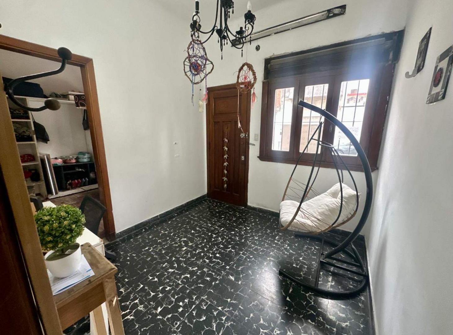Foto de Casa 5AMB c/pileta climatizada, cochera y patio, imagen 2