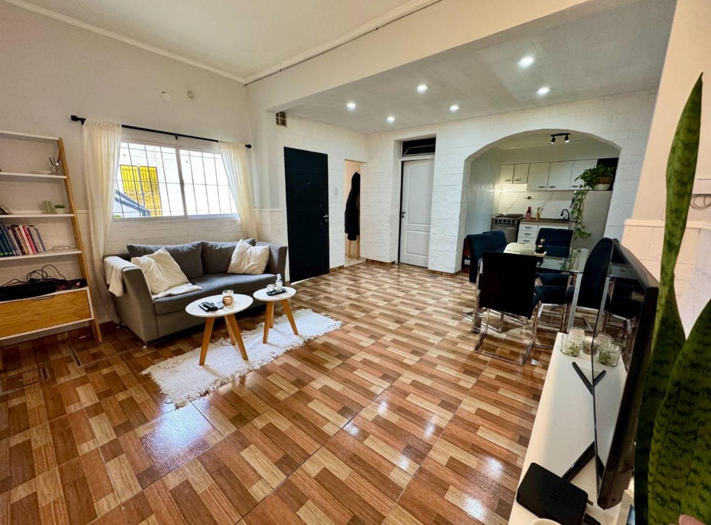 Foto de VENTA Casa Lote Propio - Mataderos, imagen 4