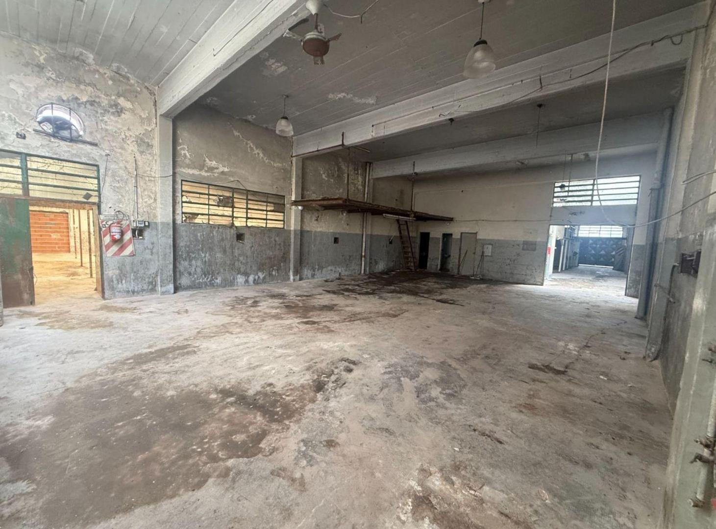 Foto de GALPÓN/DEPÓSITO ALQUILER – CNEL MOLINEDO - LANUS, imagen 5