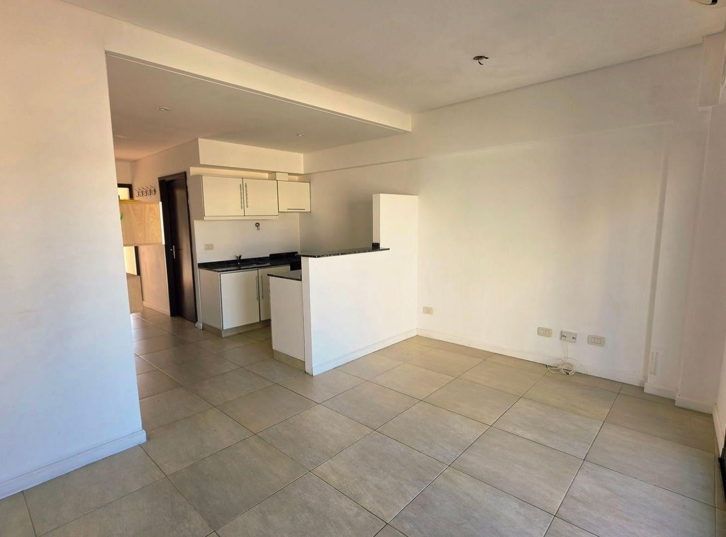Foto de VENTA 2 AMB + BALCON + TERRAZA OPORTUNIDAD, imagen 3