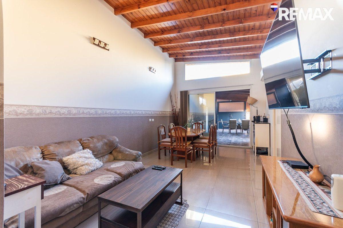 Foto de LOS ROBLES Venta Casa 4 amb piscina climatizada, imagen 2