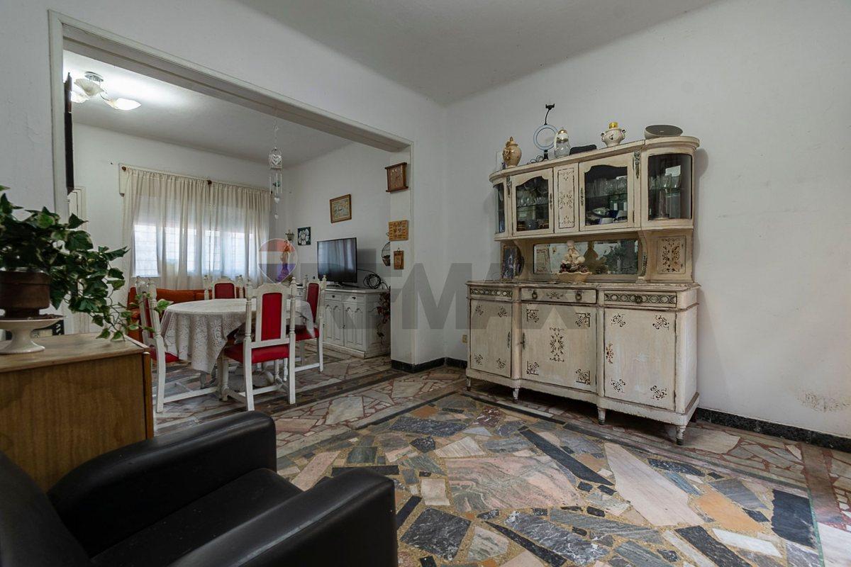 Foto de CASA VENTA P AVELLANEDA MULTIFAMILIAR QUINC.COCHER, imagen 5
