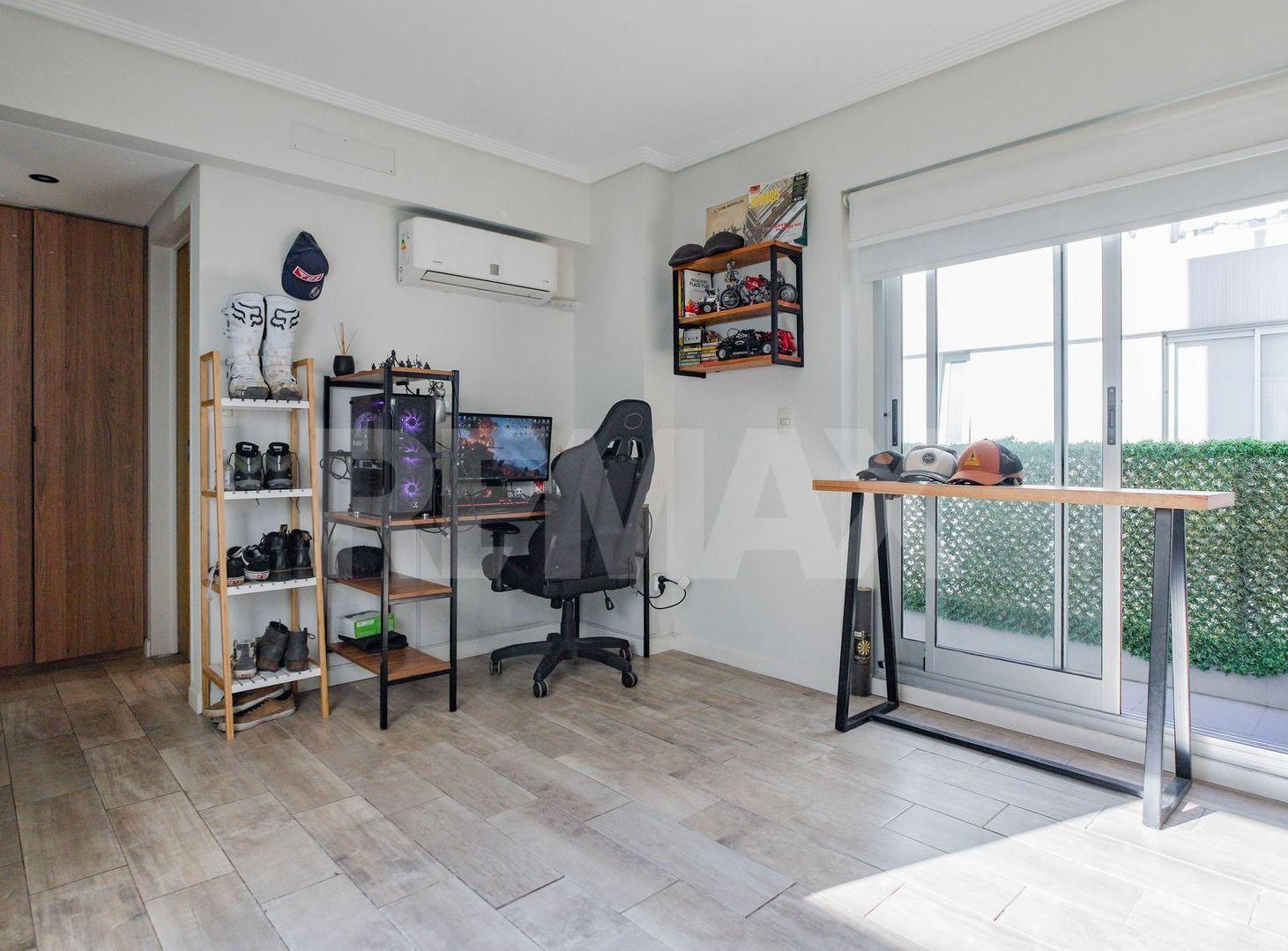 Foto de Venta monoambiente divisible con dos balcones, imagen 4