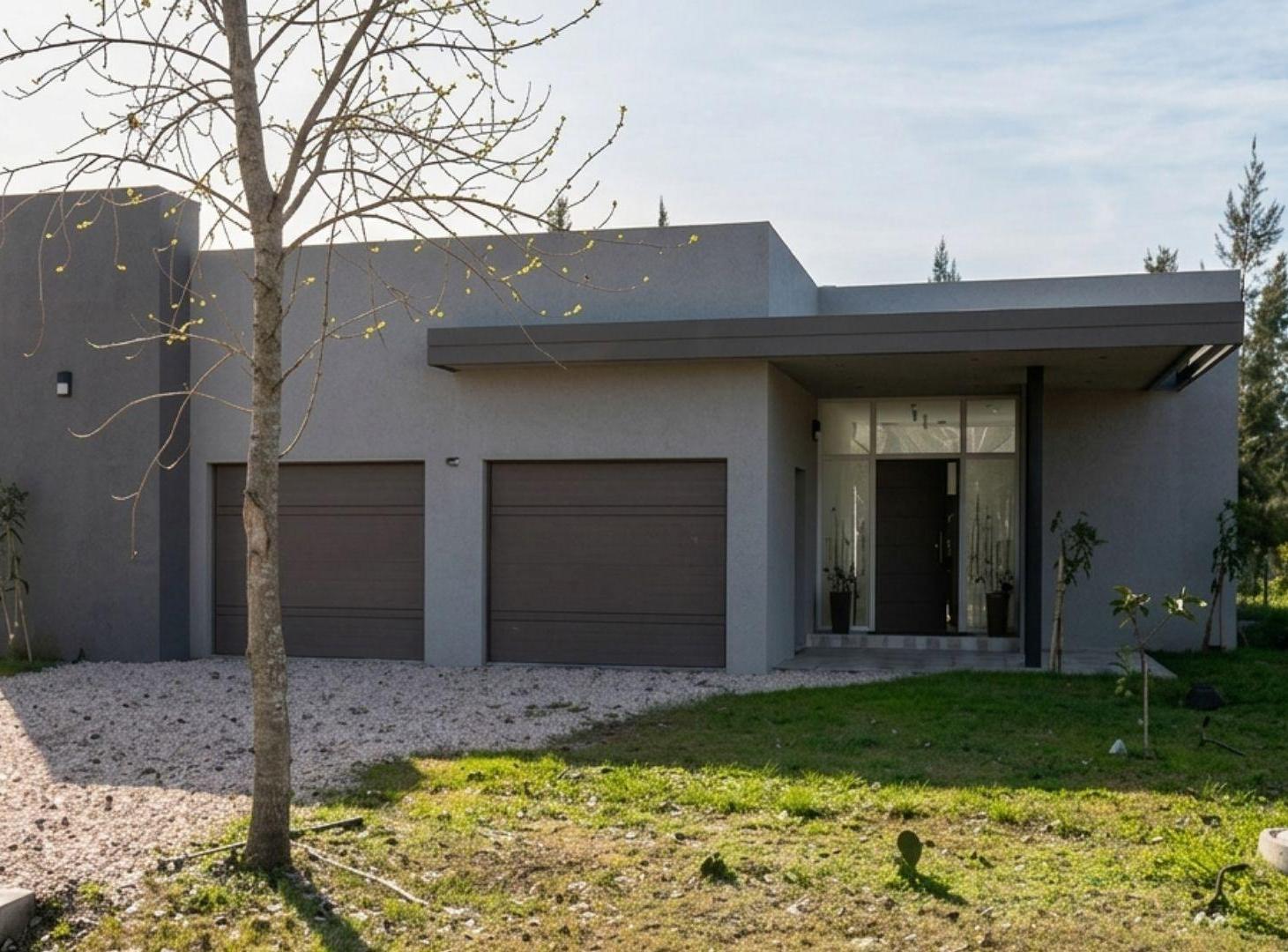 Foto de Casa 4 amb con cocheras y pileta Brandsen Ruta 2, imagen 1
