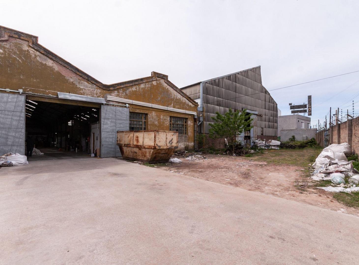 Foto de ALQUILER PREDIO INDUSTRIAL 10000M² 2 NAVES QUILMES, imagen 3
