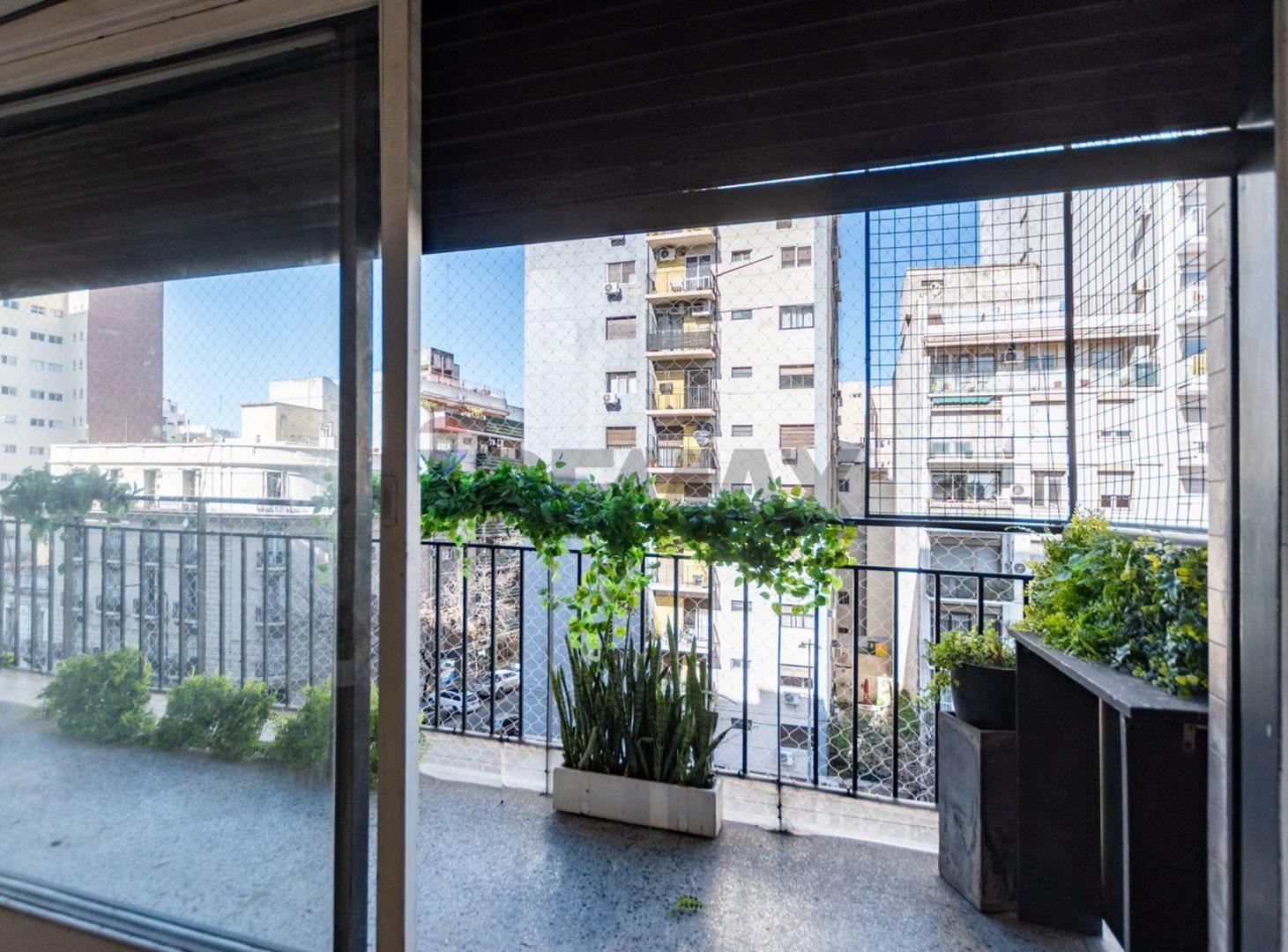 Foto de VENTA DEPTO 5 AMBIENTES , MUY AMPLIOS EN CABALLITO, imagen 4