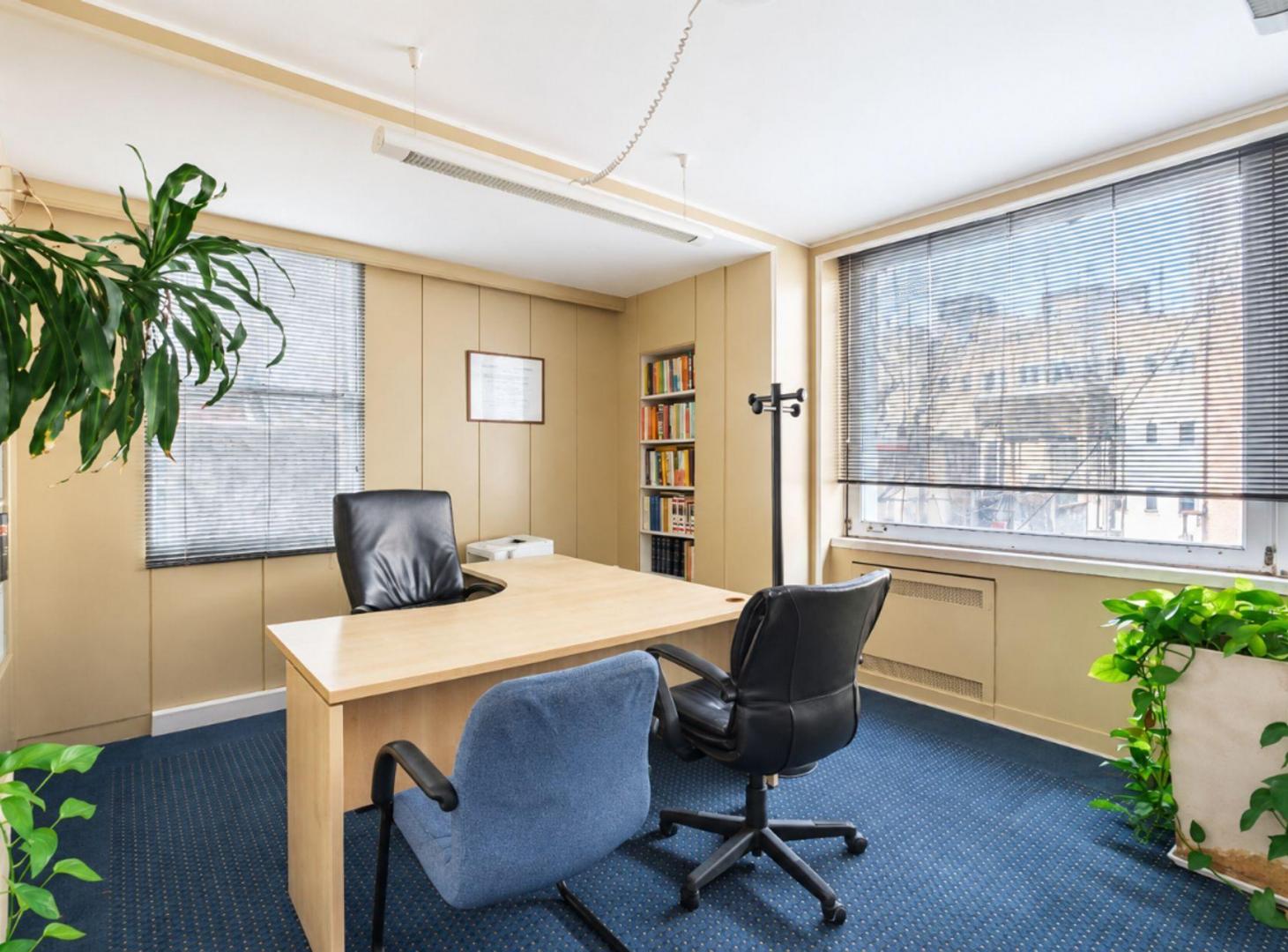 Foto de OFICINA EN VENTA RIVADAVIA Y ESMERALDA 9 AMB 170M2, imagen 5