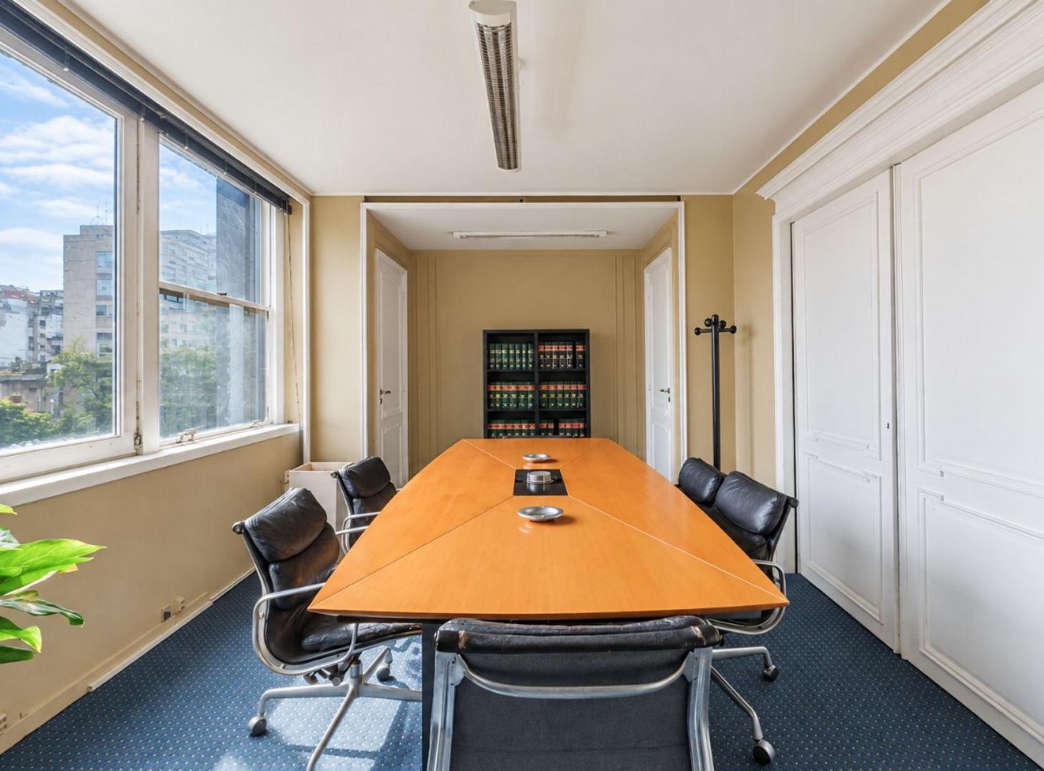 Foto de OFICINA EN VENTA RIVADAVIA Y ESMERALDA 9 AMB 170M2, imagen 1