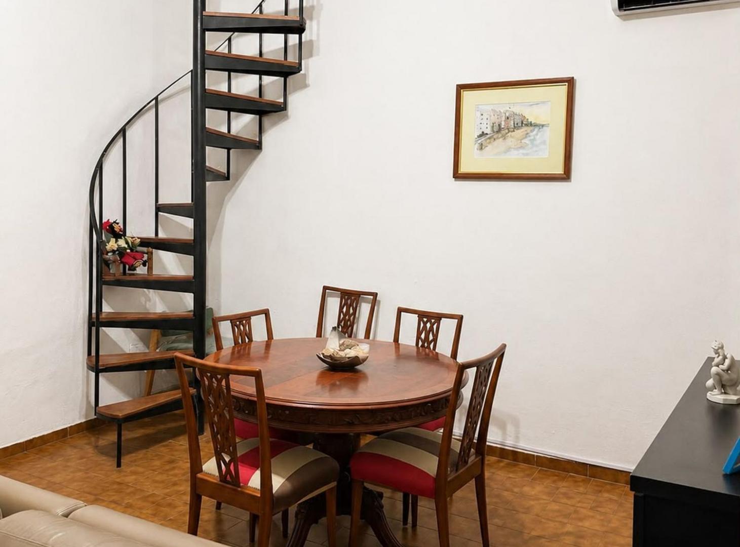 Foto de VENTA PH 4 AMB S/ EXPENSAS P. CHACABUCO C/ TERRAZA, imagen 1