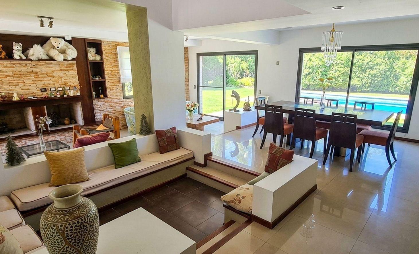 Foto de VENTA CASA PILETA JARDIN COCH, SAN ISIDRO LABRADOR, imagen 2