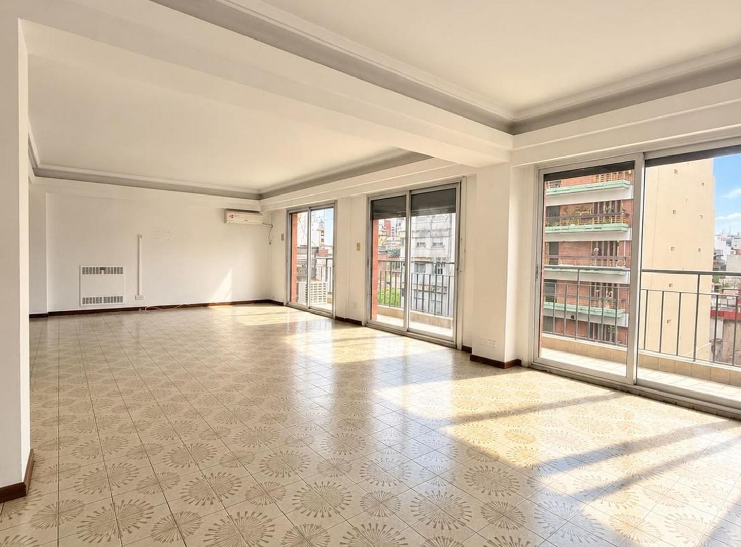 Foto de VENTA PISO 6 AMB CON DEP, COCHERA 2 AUTOS FLORES, imagen 5