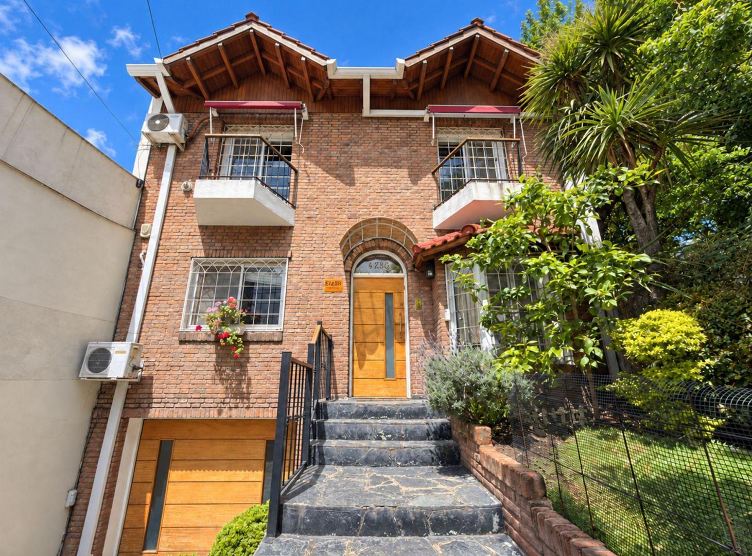 Foto de Venta casa en Devoto jardín y pileta - reciclada, imagen 1