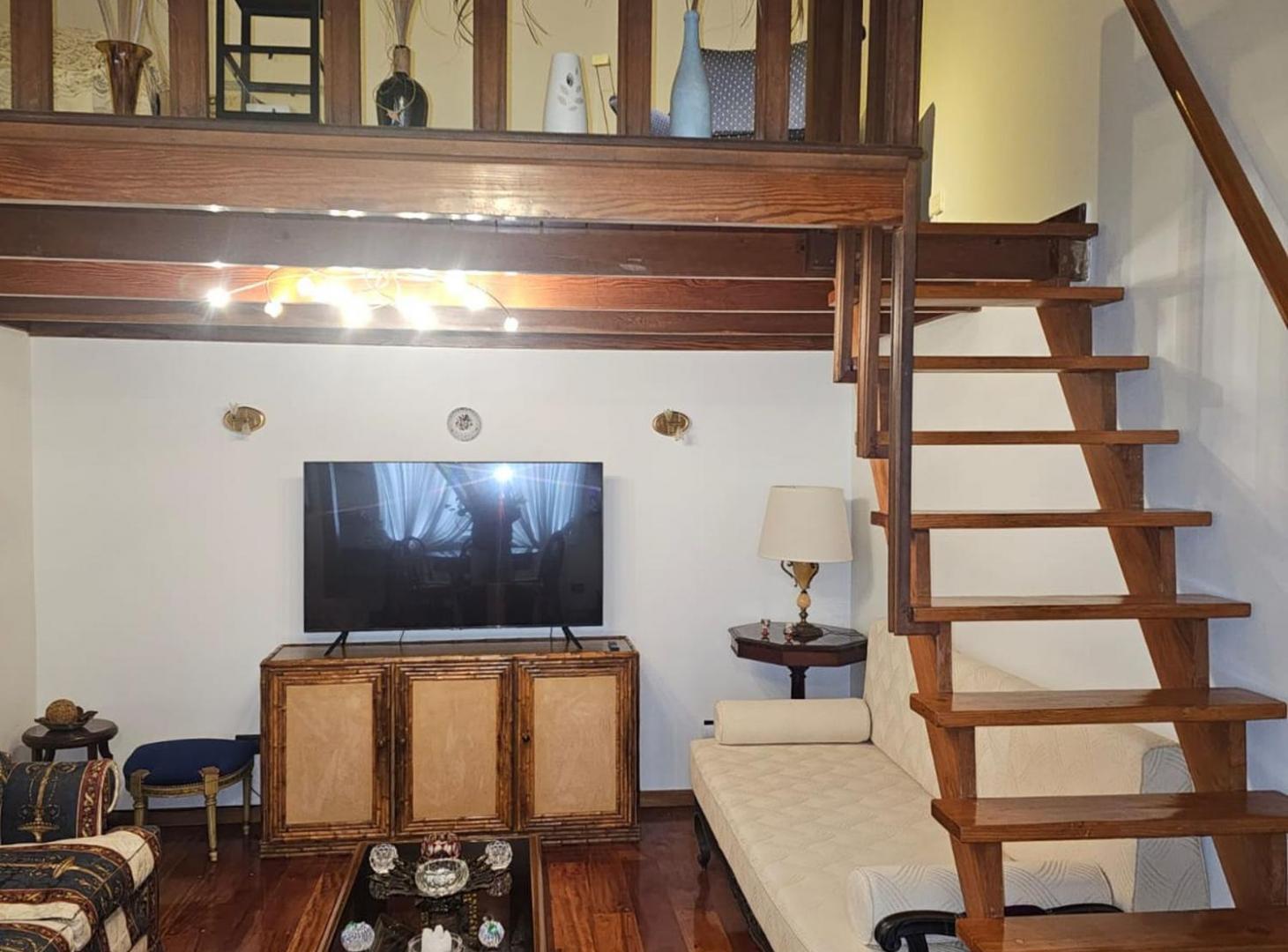 Foto de VENTA CASA 4 AMB LUM PATIO TERR -PARQUE CHACABUCO, imagen 3