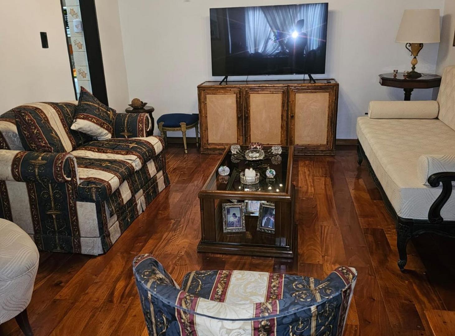 Foto de VENTA CASA 4 AMB LUM PATIO TERR -PARQUE CHACABUCO, imagen 5
