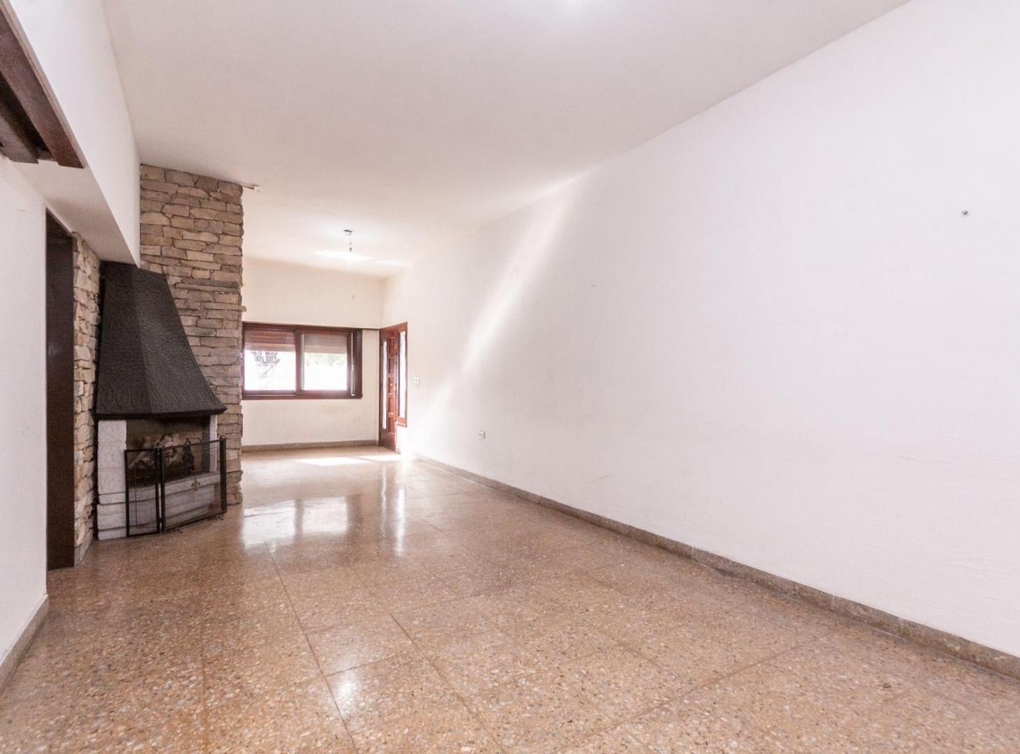 Foto de VENTA CASA 4 AMC COCHERA PATIO TERRAZA PARRILLA, imagen 4