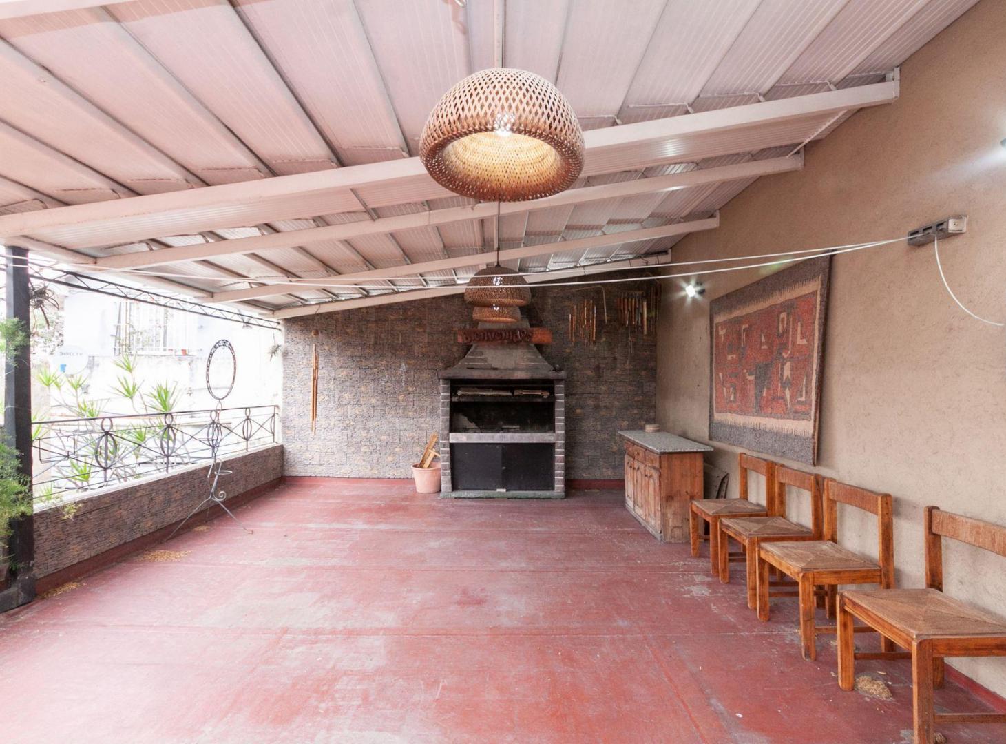 Foto de VENTA CASA 4 AMC COCHERA PATIO TERRAZA PARRILLA, imagen 1