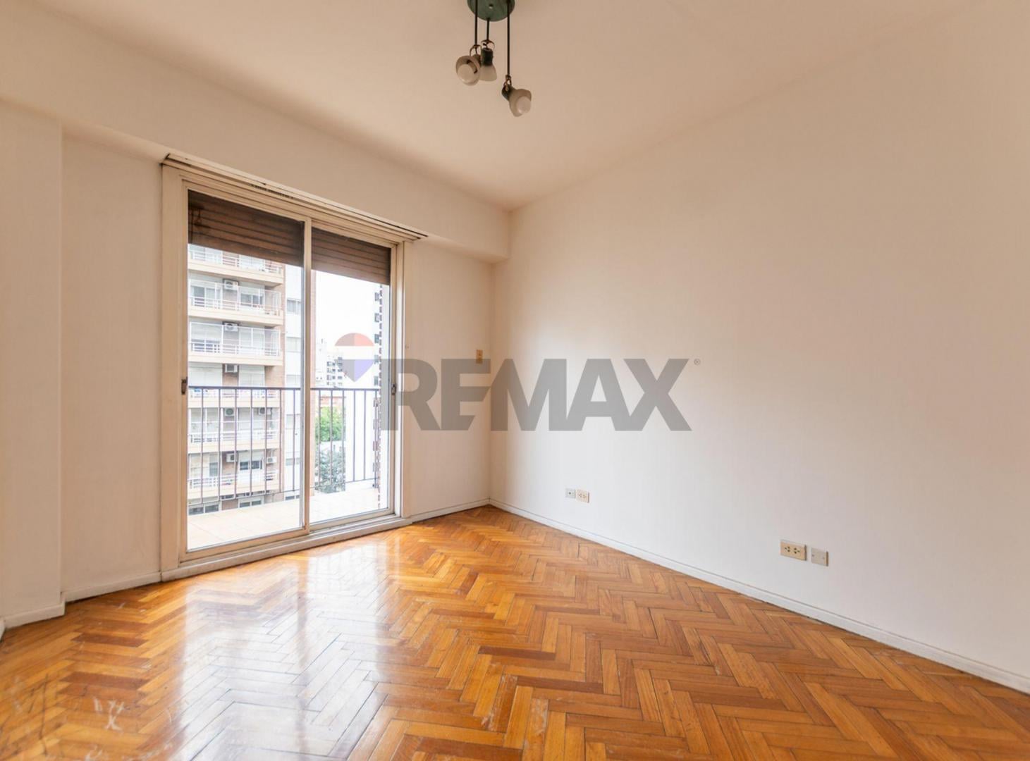 Foto de VENTA DTO 4 AMB + DEPENDENCIA COCHERA CABALLITO, imagen 5
